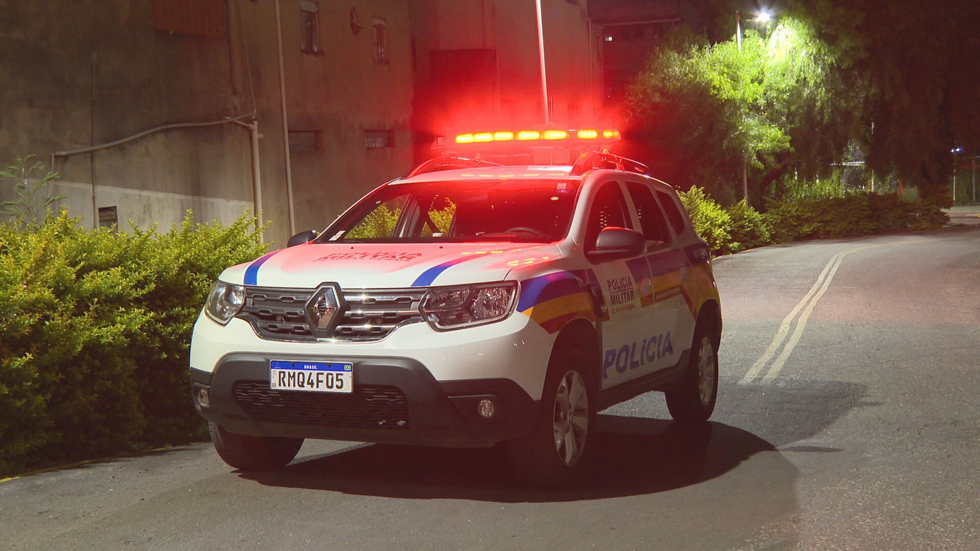 Mulher é presa por matar companheiro a facadas após ser agredida e ameaçada em Caratinga | Vales de Minas Gerais