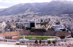 O Estádio Olímpico Atahualpa visto de cima (foto: Reprodução/Conmebol)