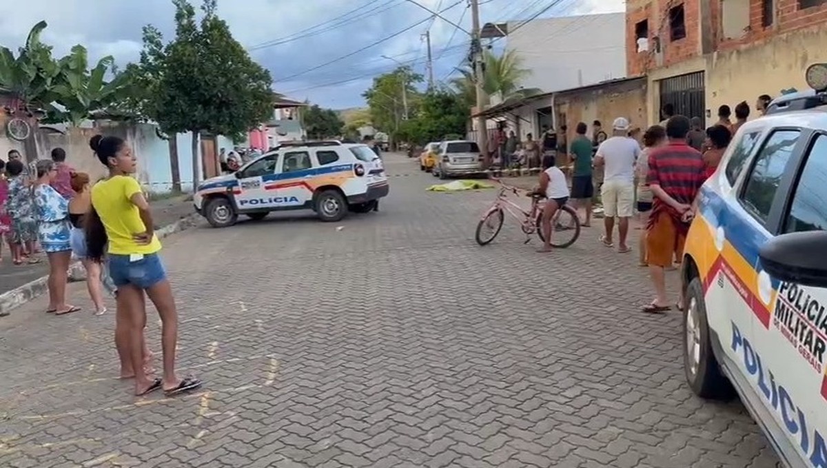 Homem é morto a tiros em Governador Valadares; suspeitos fugiram de bicicleta